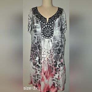 Apt. 9 Black and Pink Patterned Tunic
